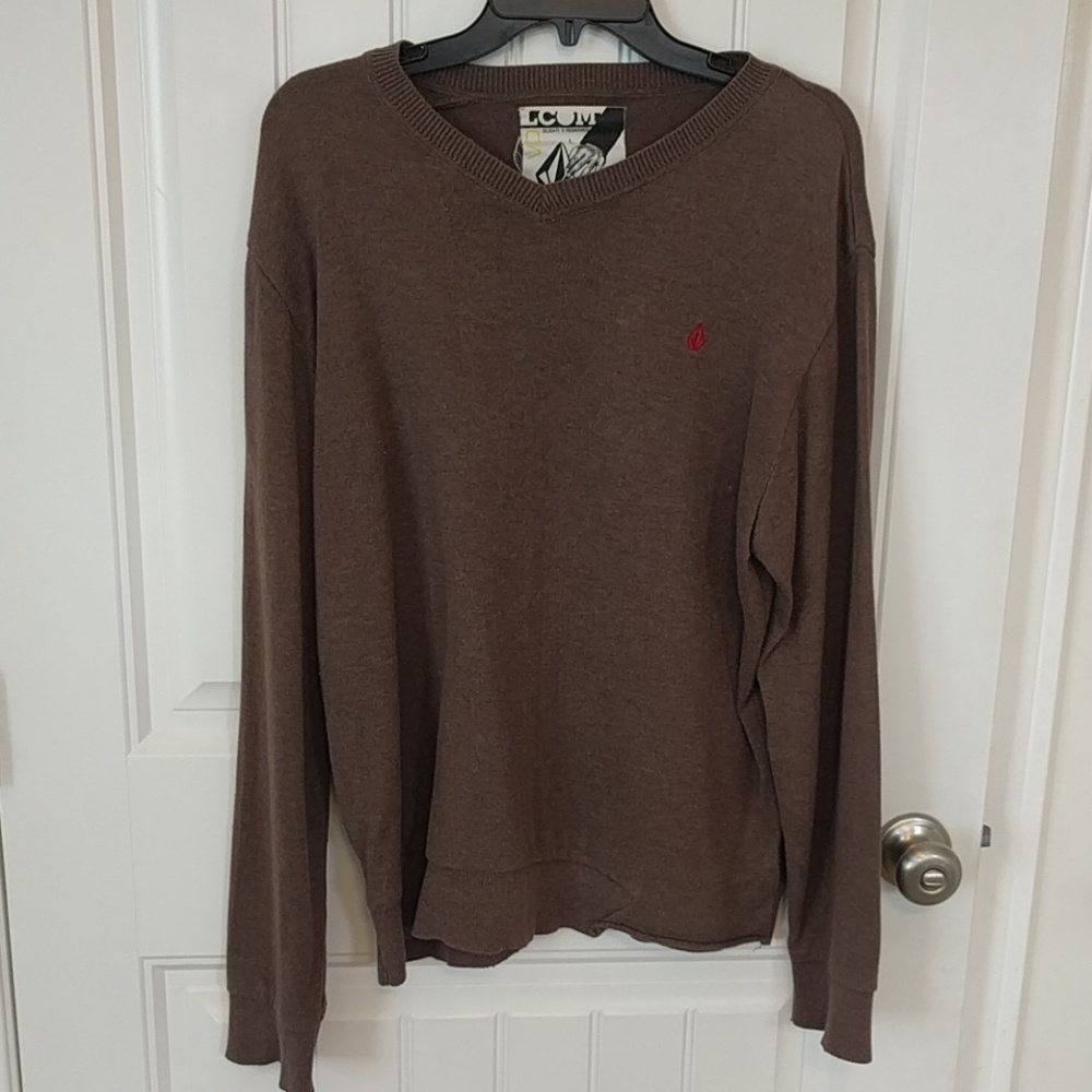 Volcom sweater